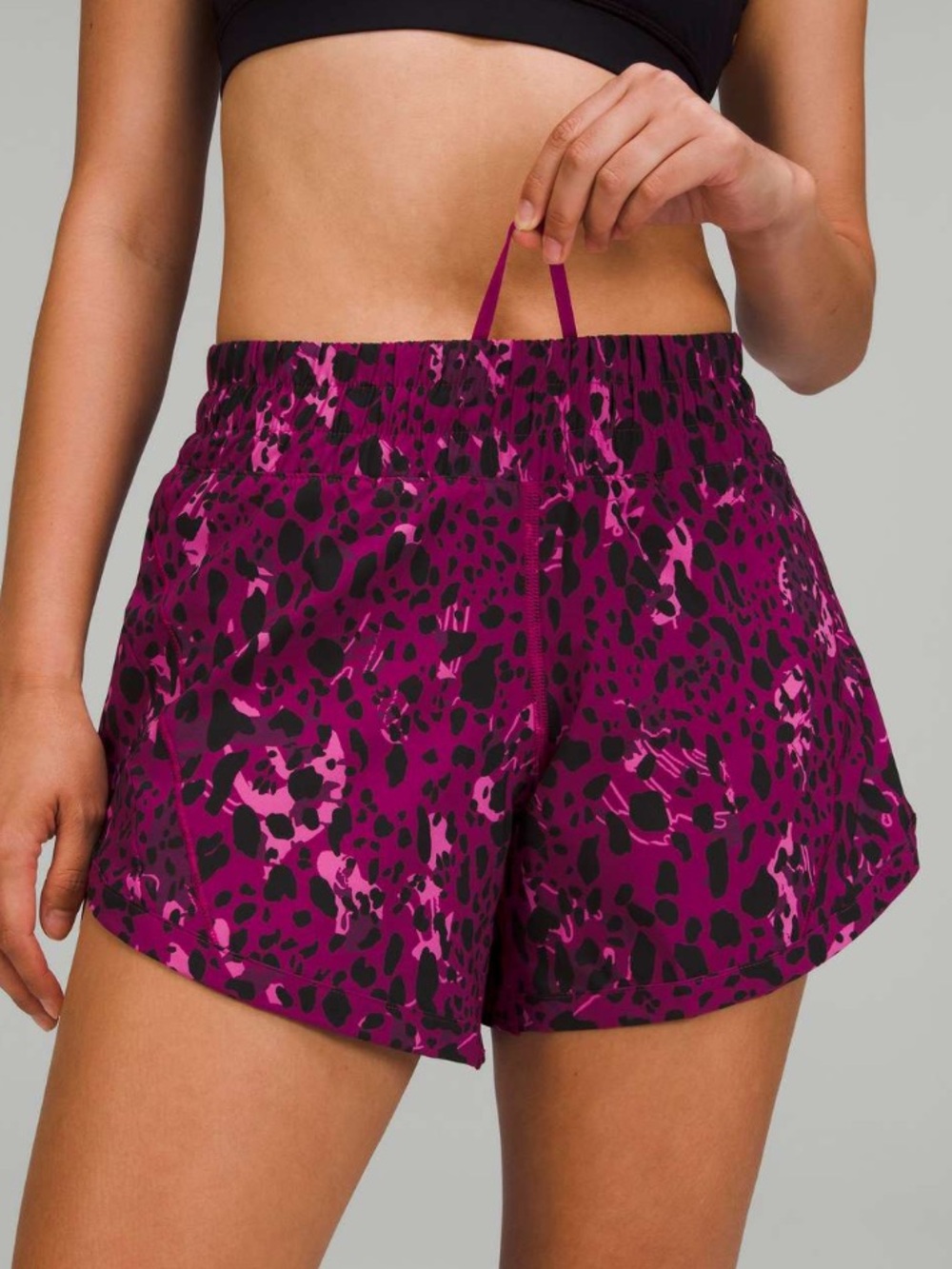 Lululemon Track That Mid Rise Lined Short 5” Cheetah Camo Magenta Purple Size 6